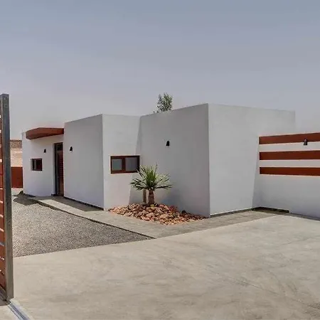 Ponzos Independiente Y Privado Villa Triquivijate