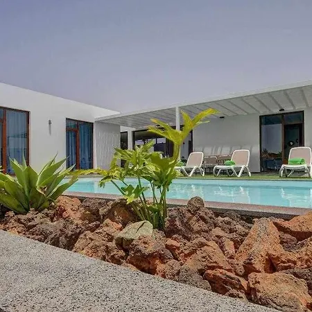 Villa Ponzos Independiente Y Privado